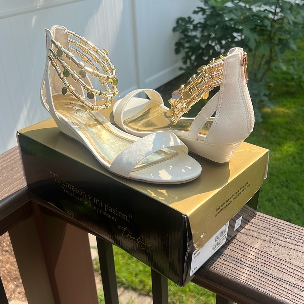Thalia Sodi Lordeswht white mini wedge sandals with beaded ankle